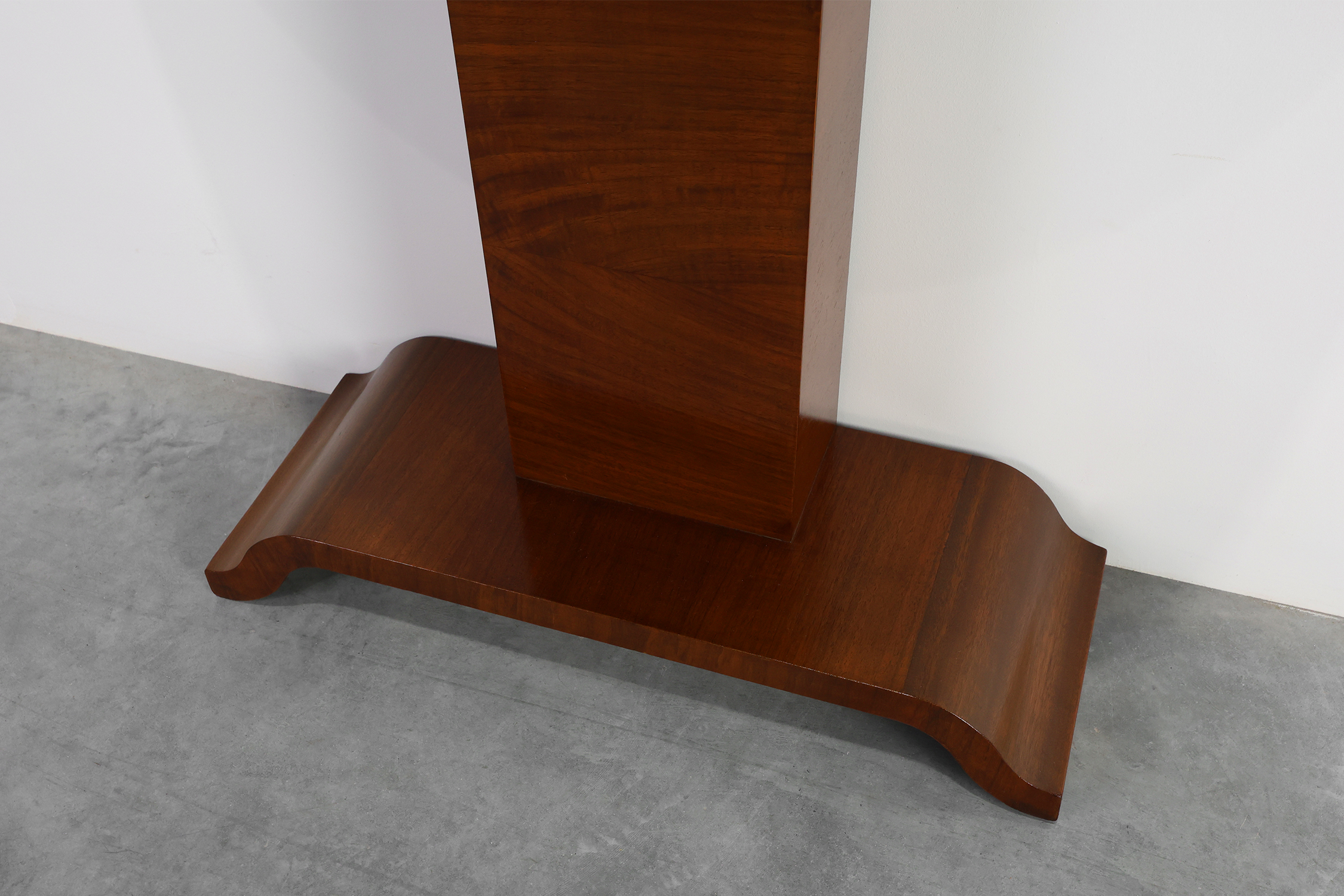 Art Deco Console Table in Walnut Veneer, France 1920sthumbnail